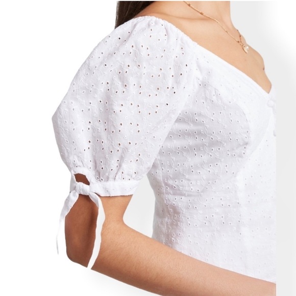 Express Eyelet Lace Off the Shoulder Top Size Small. - Picture 3 of 5